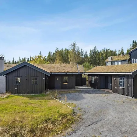 Bo Pa Norefjell Lige Ved Siden Af Alpint Skilob Og Langrend Holiday home Noresund